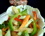 A picture of step 4 of Chinese Salad.