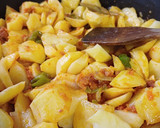 Foto del paso 4 de la receta: Estofado de patatas con chorizo patatero