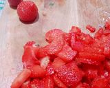 Foto langkah ke 2 dari resep Strawberry Caramel ♡.