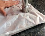 A picture of step 1 of Ice Cream Cake.