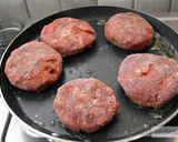 A picture of step 6 of Beetroot, apple and carrot cutlet chat.