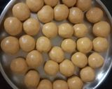 A picture of step 8 of Rava Besan Ladoo.