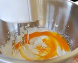 Hình bước làm 3 của món Cách làm bánh Bông Lan cực dễ tại nhà | Chiffon Cake | Ở NHÀ CÙNG KIM
