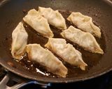A picture of step 5 of Asian Beef Dumplings.
