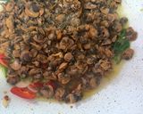 Foto langkah ke 3 dari resep Tumis kerang saus tiram.