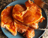 Foto del paso 3 de la receta: Chuletas de cerdo con pimiento rojo