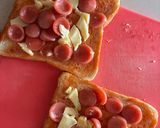 Foto langkah ke 1 dari resep Grilled Cheese Sausage Sandwich.