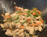 Foto del paso 4 de la receta: Yakisoba de pollo