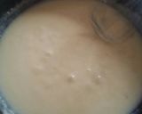 A picture of step 2 of Bèchamel sauce.
