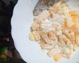 A picture of step 5 of Creamy fruit chat.