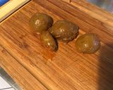 Une image de l'étape 8 de Saucisses fumées à la compotée d oignons et poivrons verts,citrons confits aux épices indiennes.