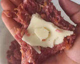 Foto del paso 2 de la receta: Albóndigas rellenas de queso