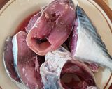 Foto langkah ke 1 dari resep Ikan Tongkol Terong Balado.