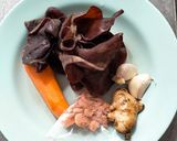 Foto langkah ke 1 dari resep Tumis Jamur Kuping ala Taiwan.