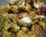 आलू सोयाबीन की सब्जी (aloo soyabeen ki sabzi recipe in Hindi) रेसिपी चरण 4 फोटो