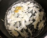 A picture of step 2 of Garlic Kheer.