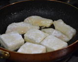A picture of step 3 of Sautéed Cod and Tofu with Chinese-Style Ankake Sauce.