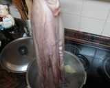 Foto del paso 1 de la receta: Pulpo frito con papas arrugas y mojo de pimiento del piquillo