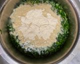 A picture of step 1 of Aalan ki methi green methi.