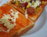 Foto langkah ke 3 dari resep Pizza Roti Tawar.