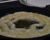 Foto del paso 4 de la receta: Chocolate con Buñuelos (Extremeños)