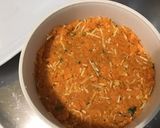 Une image de l'étape 8 de Galettes de carottes aux courgettes, herbes et emmental.