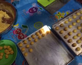 Foto langkah ke 3 dari resep Bola salju keju.