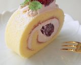 A picture of step 34 of Kyohou Grape Swiss Roll.