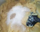 A picture of step 5 of Besan Halwa.