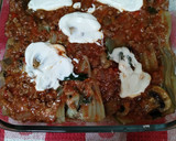 Foto del paso 4 de la receta: Lasaña de tallos de acelga con salsa de carne y champiñones