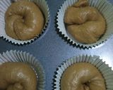 Foto langkah ke 8 dari resep Roti Pisang Kurma Almond aroma Moka.