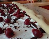 Habos, csokis, meggyes csiga recept fázis 18 fotója