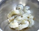 A picture of step 1 of Easy and Authentic Shrimp With Chili Sauce.
