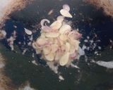 Foto langkah ke 2 dari resep Sayur Bening Tahu Tauge.