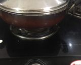 A picture of step 8 of Mushroom curry.