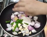A picture of step 3 of Green Curry/Gravy Paste.