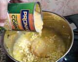 Foto langkah ke 4 dari resep Sup Krim Jagung.