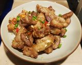 รูปขั้นตอนการทำที่ 3 ของ หมูคั่วพริกเกลือ