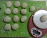 A picture of step 4 of Totoro Roll Bread.