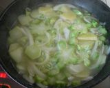A picture of step 7 of Broccoli Stem Potage.