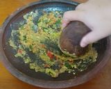 Foto langkah ke 6 dari resep Cobek Ikan Nila (Sambal Kencur Cabe Ijo).