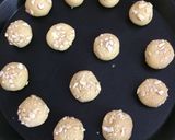 A picture of step 4 of Delicious homemade cashew nuts cookies.