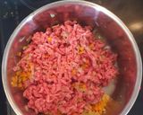 A picture of step 1 of White bolognese.