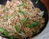 A picture of step 3 of Speedy Cooking! Chopped Pork Rice Bowl.