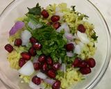 A picture of step 6 of Indori poha(specially made with extra ingredients).