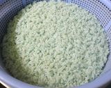 Hình bước làm 1 của món Xôi hoa đậu biếc - gà chiên nước mắm