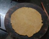 A picture of step 2 of Palak paneer parathapizza.