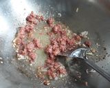 Foto langkah ke 3 dari resep Tumis Buncis Kornet Sapi.