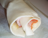 Foto del paso 6 de la receta: Tronco de hojaldre relleno de lomo adobado y queso
