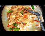 รูปขั้นตอนการทำที่ 3 ของ แกงเผ็ดปลาสวายหน่อไม้ดอง